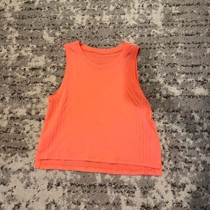 Lululemon tank top!!